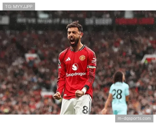 补时阶段，麦迪逊直接任意球破门，热刺2-1绝杀